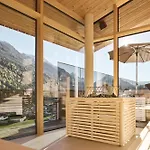 Laerchenlodge Skyspa And Rooftop Pool Inklusive Stubai Supercard 4* Fulpmes
