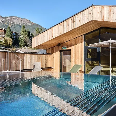 Aparthotel Laerchenlodge Skyspa And Rooftop Pool Inklusive Stubai Supercard Fulpmes