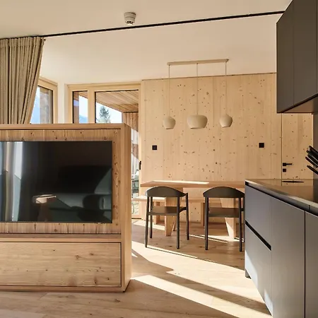 Apart-hotel Laerchenlodge Skyspa And Rooftop Pool Inklusive Stubai Supercard