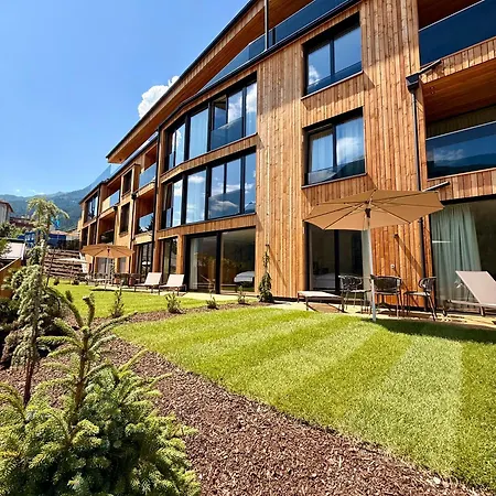 Apartahotel Laerchenlodge Skyspa And Rooftop Pool Inklusive Stubai Supercard 4*