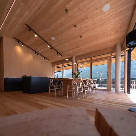 Laerchenlodge Skyspa And Rooftop Pool Inklusive Stubai Supercard Apartahotel Fulpmes