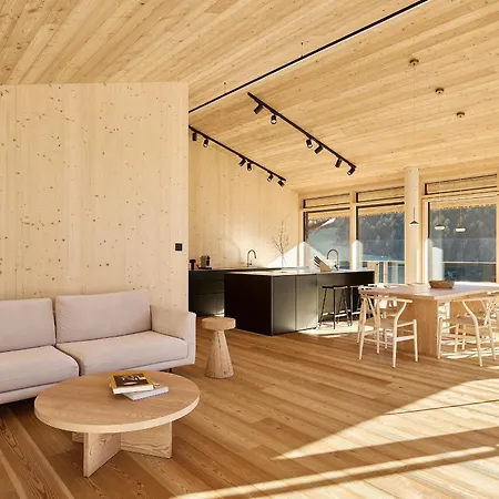 Laerchenlodge Skyspa And Rooftop Pool Inklusive Stubai Supercard Apartahotel